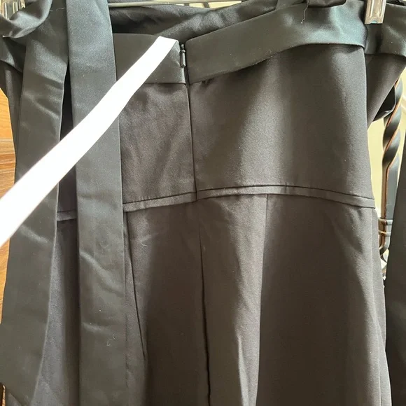 NWT IEENA FOR MAC DUGGAL
Black Square Neck Tie Strap Slit Gown Size 4 - Picture 9 of 10